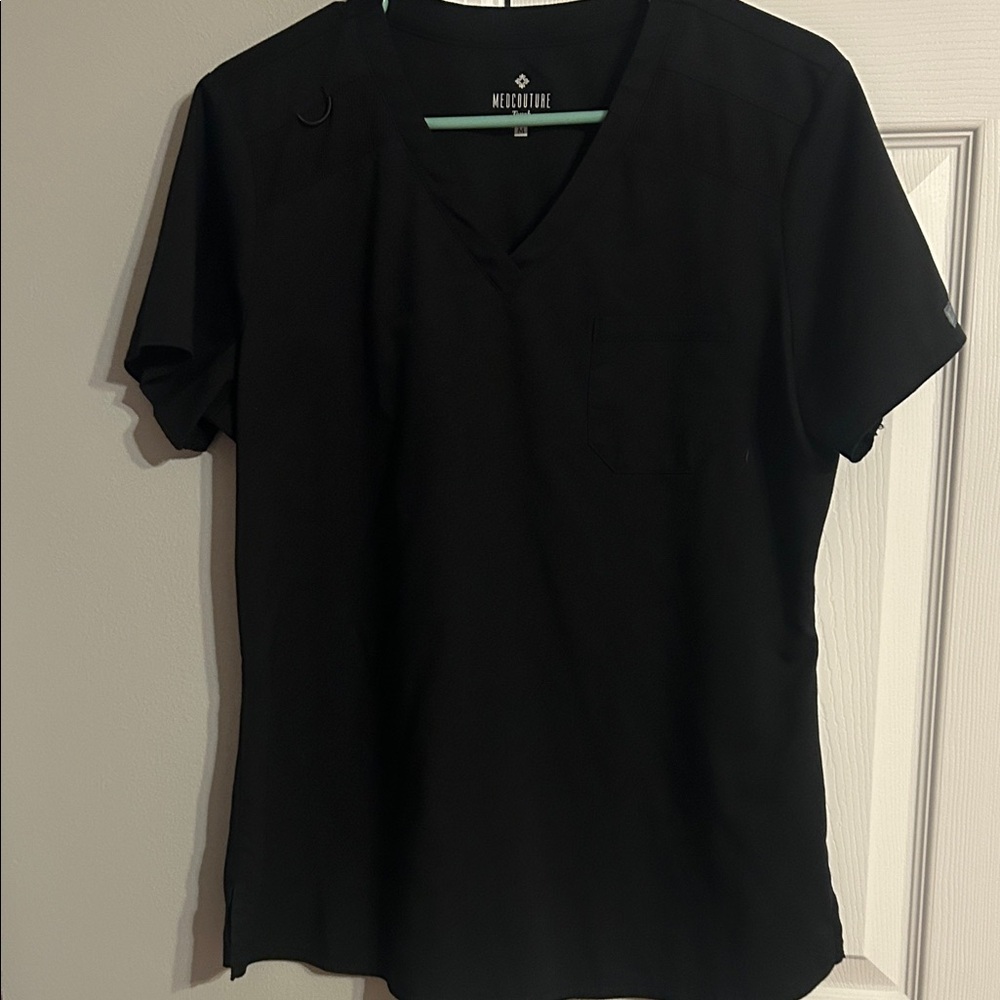 Med Couture Women's Classic Black Short Sleeve Top